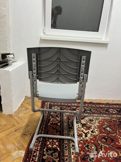 Стул для школьника новый