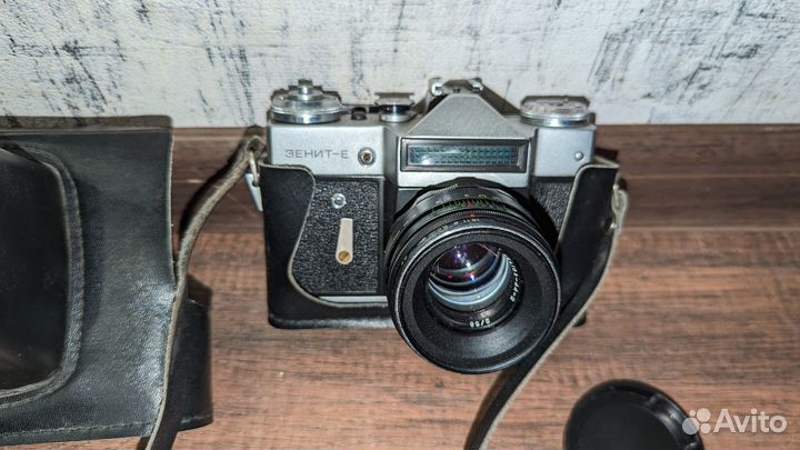 Зеркальный фотоаппарат zenith е