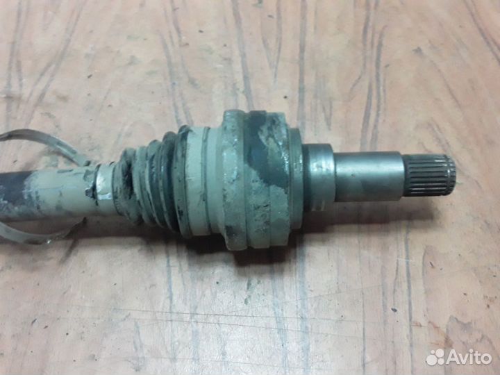 Mercedes w205 полуось задняя правая