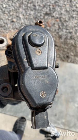 Суппорт тормозной задний левый Range Rover Evoque