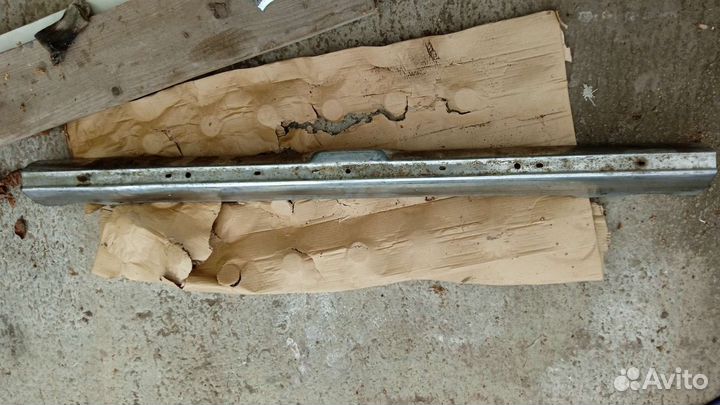 Бампер газ 24