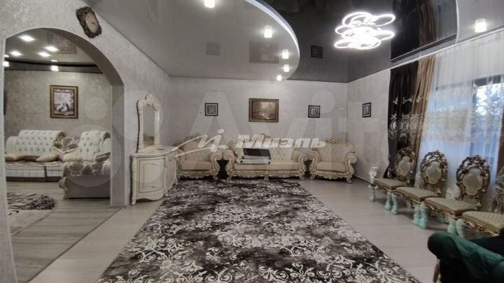 Дом 220 м² на участке 18 сот.