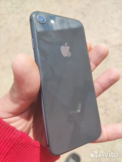 iPhone 8, 64 ГБ