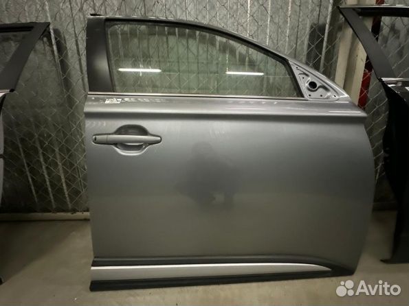 Mitsubishi Outlander 3 дверь передняя правая
