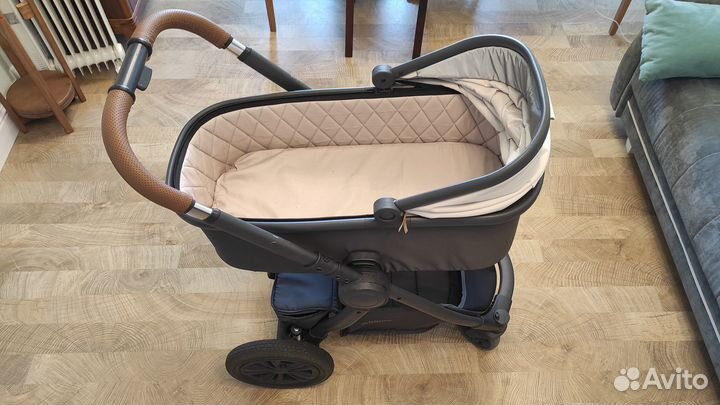 Коляска-трансформер Happy Baby mommer PRO 3 в 1