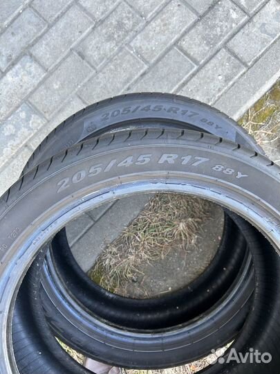Pirelli P Zero 205/45 R17 88Y