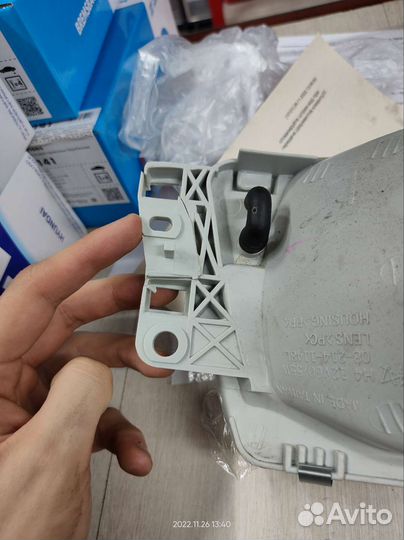 Фара левая Mitsubishi Lancer новая с дефектом