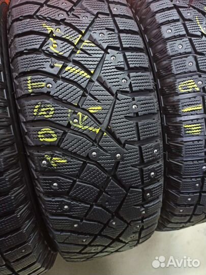 Nitto Therma Spike 235/65 R17 108T