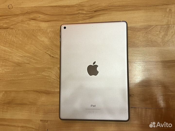 Планшет apple iPad 2018