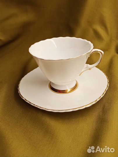 Чайная пара белая в подарочной коробке