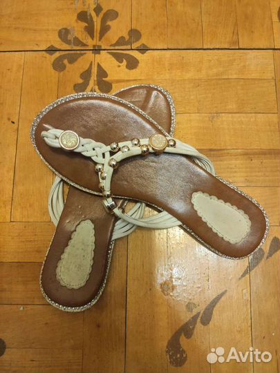 Туфли, шлёпки