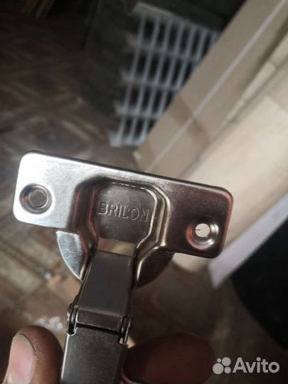 Петли мебельные целая кробкаа