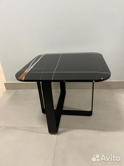 Журнальный столик