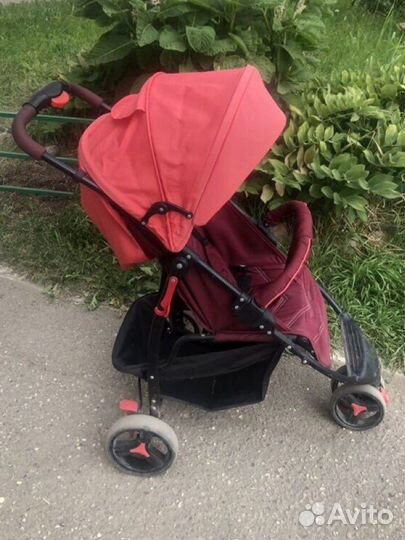 Прогулочная коляска