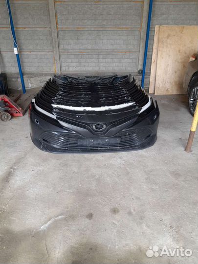 Бампер передний Тойота Камри 70