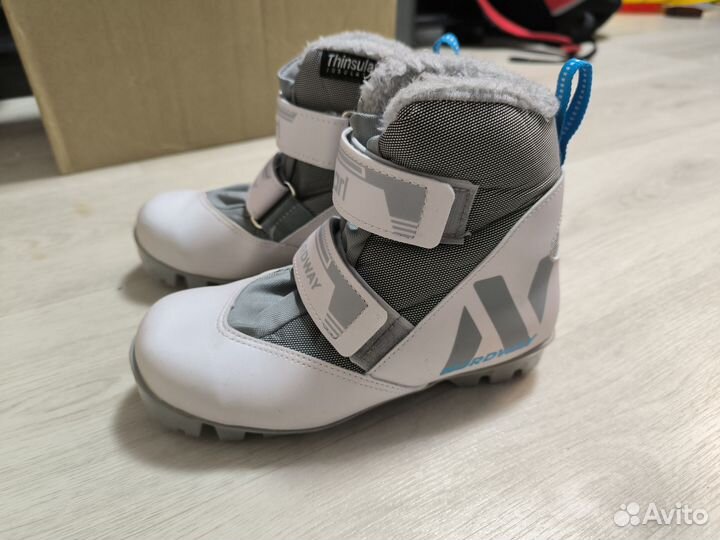 Лыжные ботинки