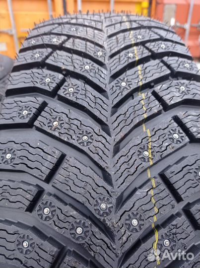 Michelin X-Ice North 4 215/65 R17 103T