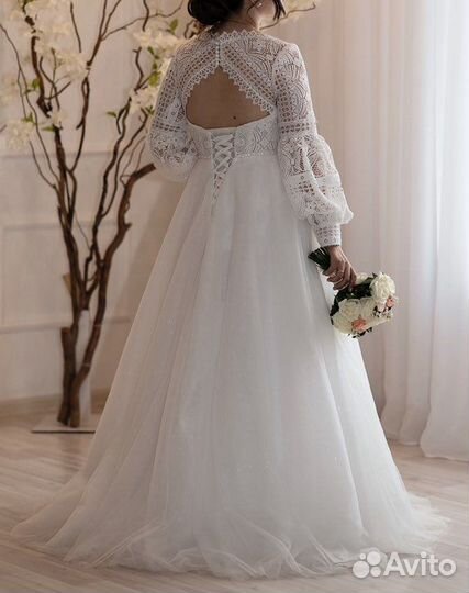 Свадебное платье