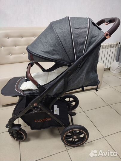 Прогулочная коляска вездеход