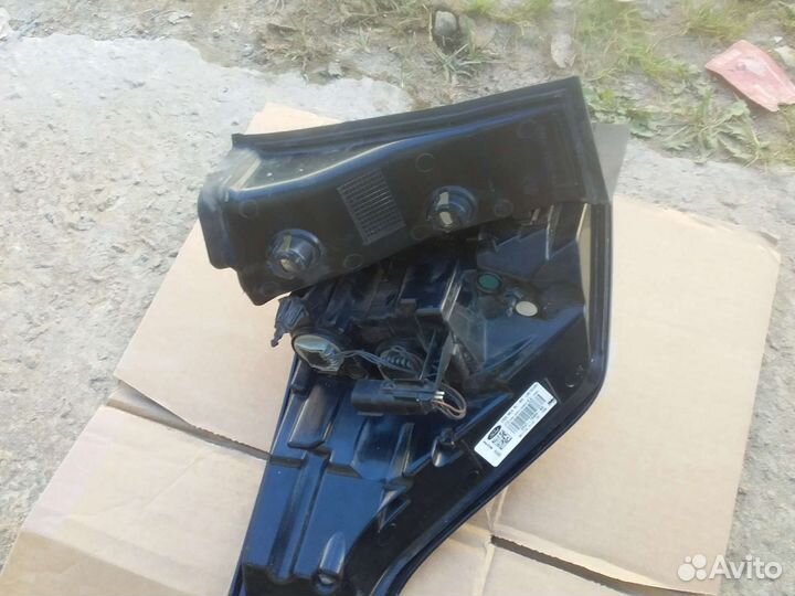 Ford kuga 2 фонарь задний правый LED