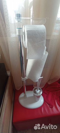 Стойка напольная с держателем для туалета
