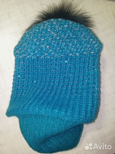Новая зимняя шапка с помпоном