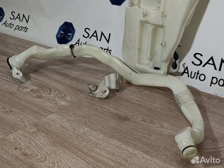 Бачок стеклоомывателя Bmw 5 F10 N63B44 2011