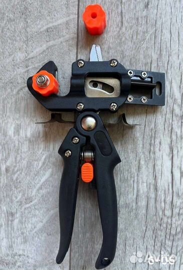 Секатор прививочный