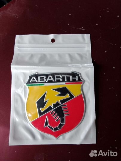 Шильдики для итальянских авто