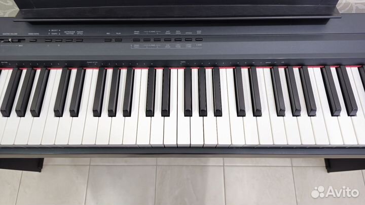 Цифровое пианино Yamaha P-105 (стойка+накидка)