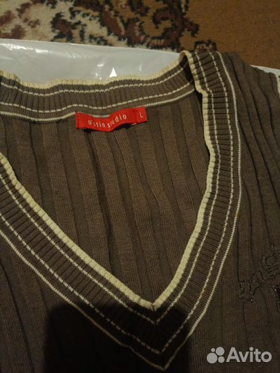 Коричневая трикотажная жилетка унисекс