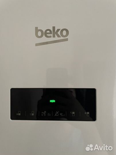 Холодильник Beko HarvestFresh rcnk310e20vw