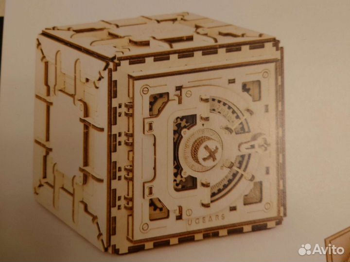 Сборная модель сейфа Ugears