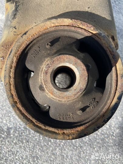 Рычаг правый Kia Optima III (пробег 12т.км)