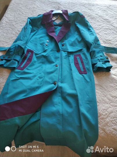 Плащ женский 52/54 размер. Новый