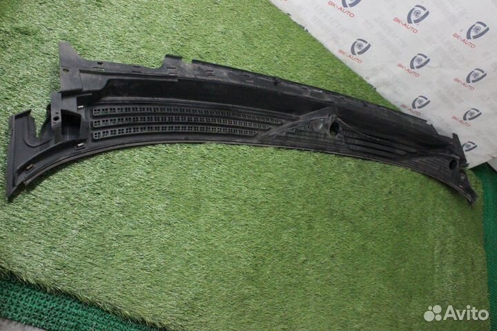 Жабо Cadillac Escalade GMT900