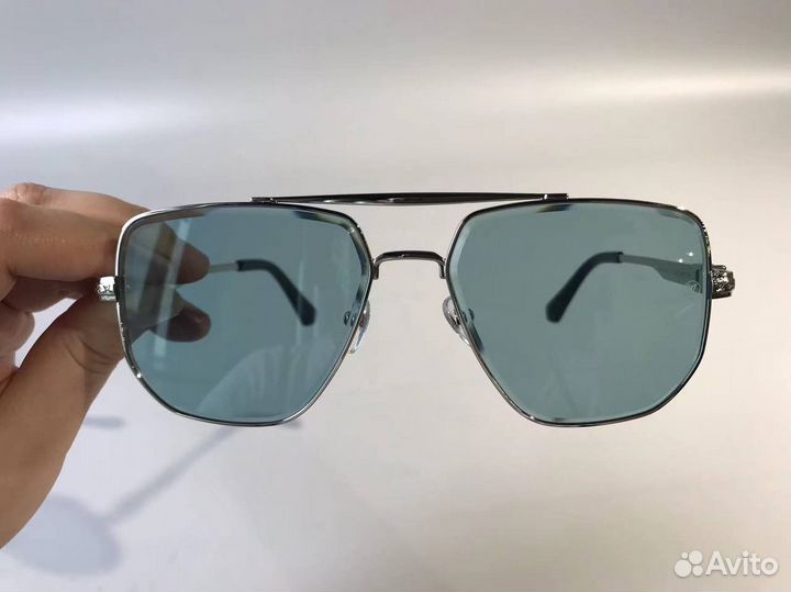 Солнцезащитные очки louis vuitton