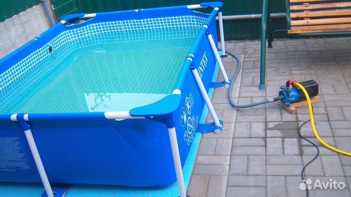 Каркасный бассейн intex для дачи