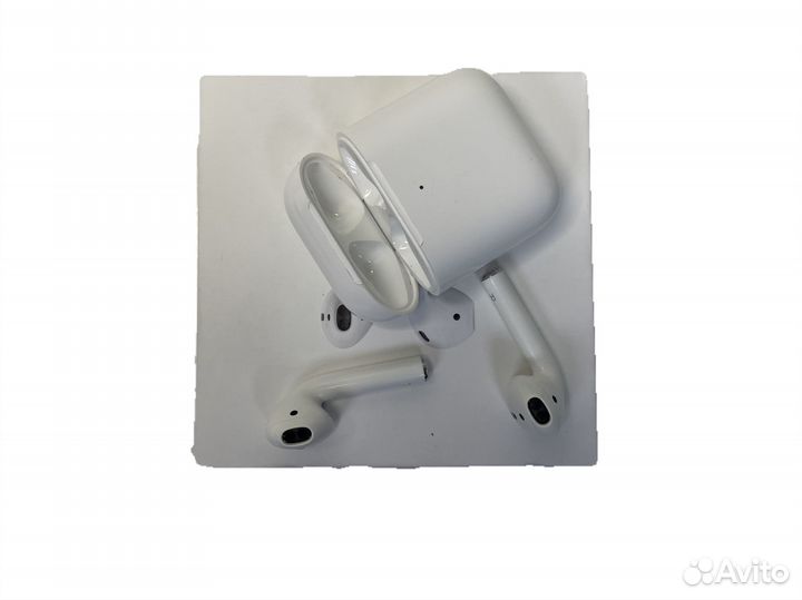 Наушники Apple AirPods2 с беспр. зарядным футляром