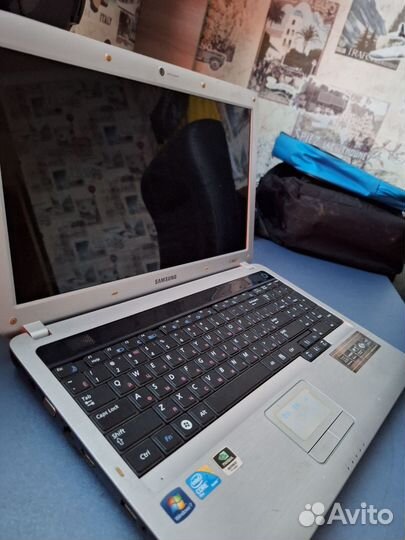 Samsung r530