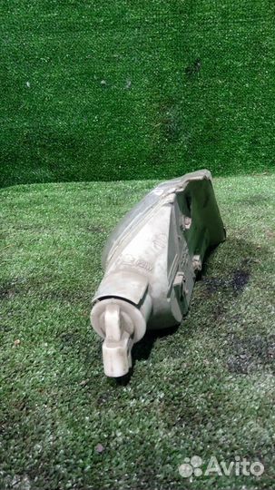 Указатель поворота левый Renault Laguna