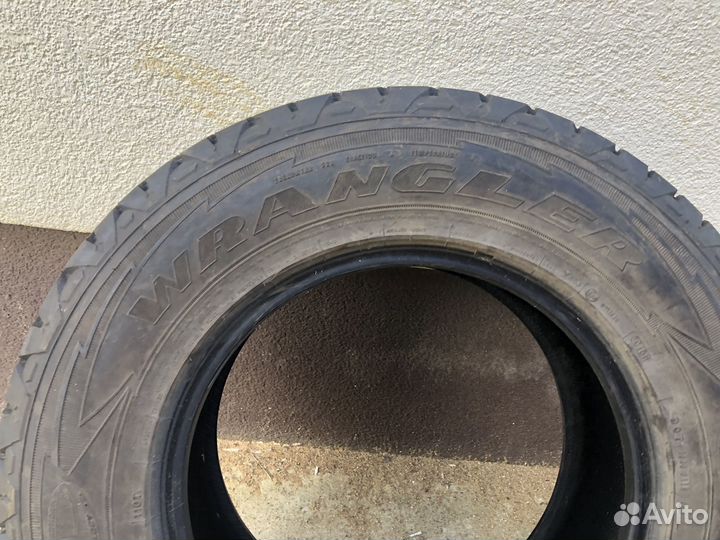 Goodyear Wrangler AT 245/75 R17 110T