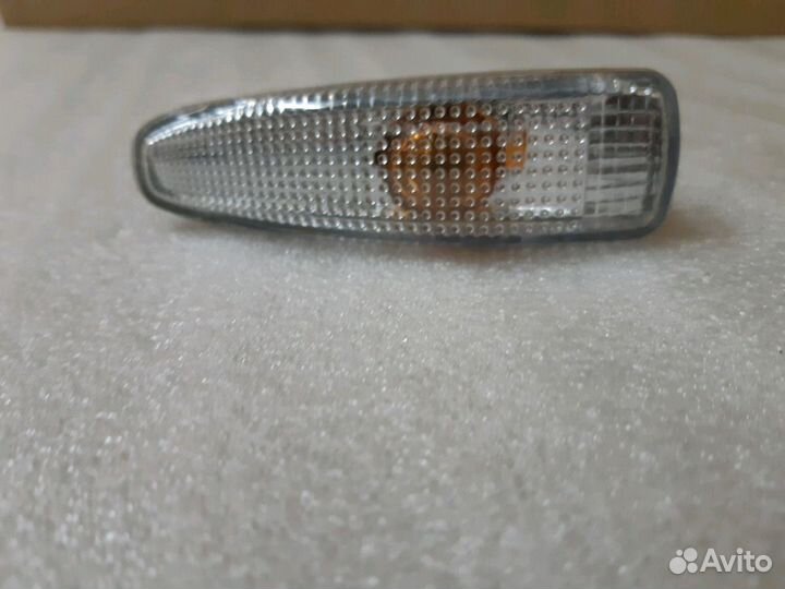 Поворотник в крыло Mitsubishi Lancer X