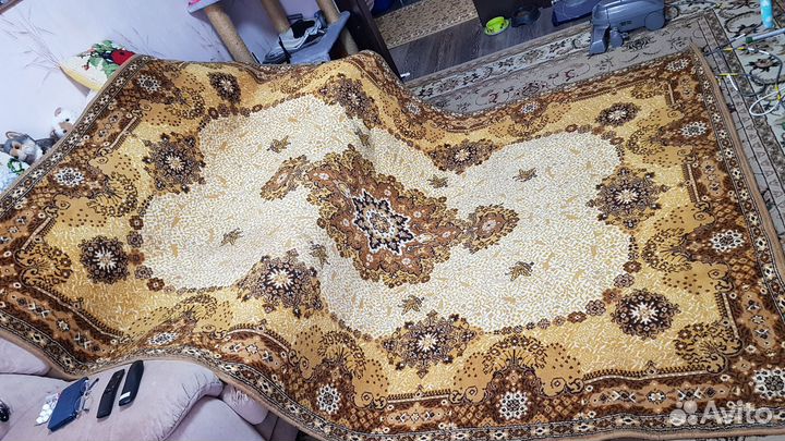 Ковер б/у шерстяной 3м/2м