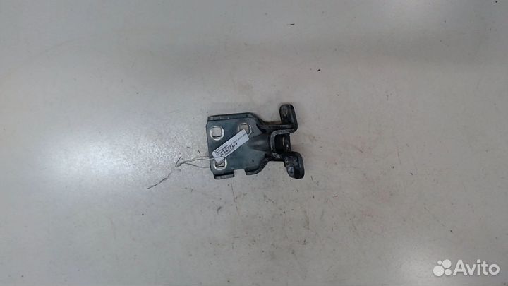 Петля двери левая передняя Chrysler Voyager