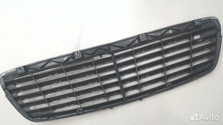 Решетка радиатора Mercedes E W211, 2006