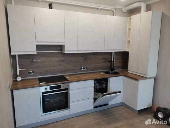 Кухня белая модульная новая