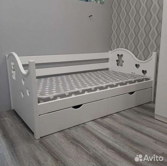 Кровать детская