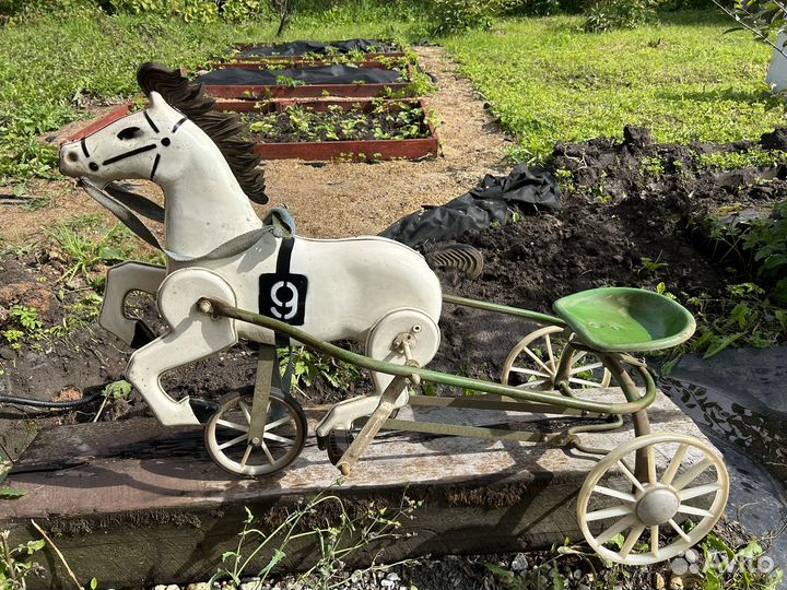 Педальный конь СССР