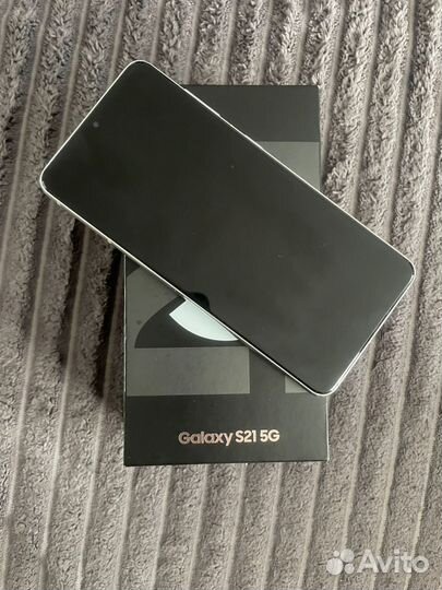 Samsung Galaxy S21, 8/128 ГБ